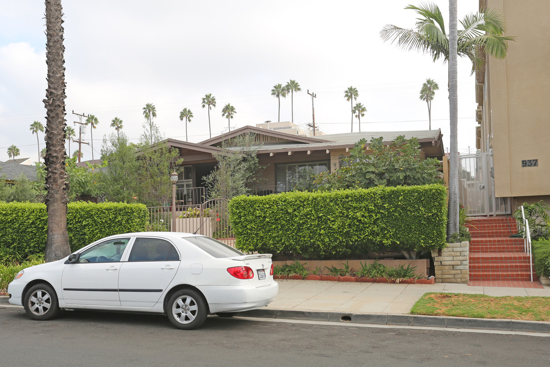 933 18th St in Santa Monica, CA - Building Photo