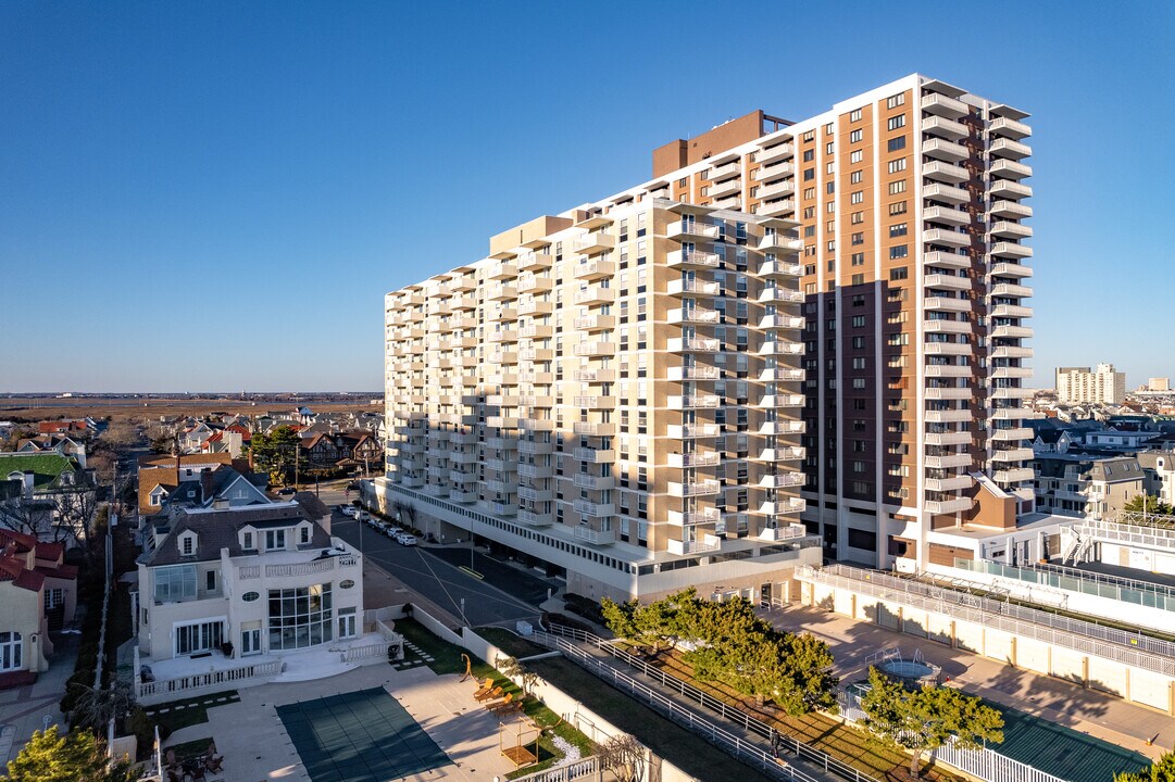 Plaza Condominium Associates in Atlantic City, NJ - Building Photo