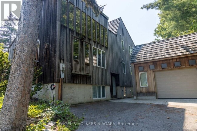 89 Byron St in Niagara-On-The-Lake, ON - Building Photo - Building Photo