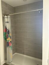 520 N 3rd St, Unit Studio Room 1 in Columbia, PA - Foto de edificio - Building Photo