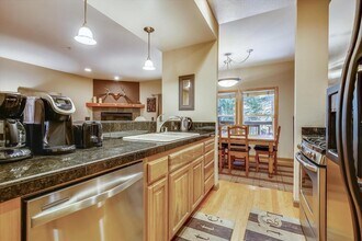 227 Olympic Vly Rd in Olympic Valley, CA - Building Photo - Building Photo