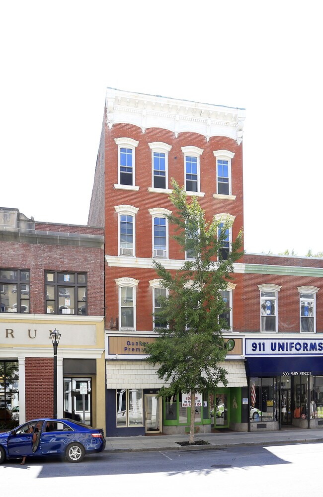 302-304 Main St