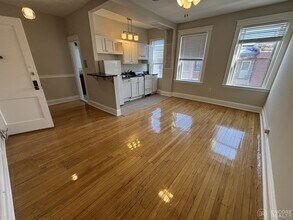 1185 Commonwealth Ave, Unit 15 in Boston, MA - Foto de edificio - Building Photo