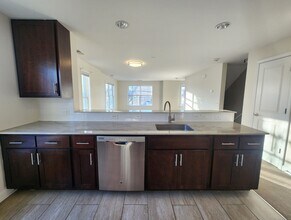 80 Merrell Ave in Stamford, CT - Building Photo - Building Photo
