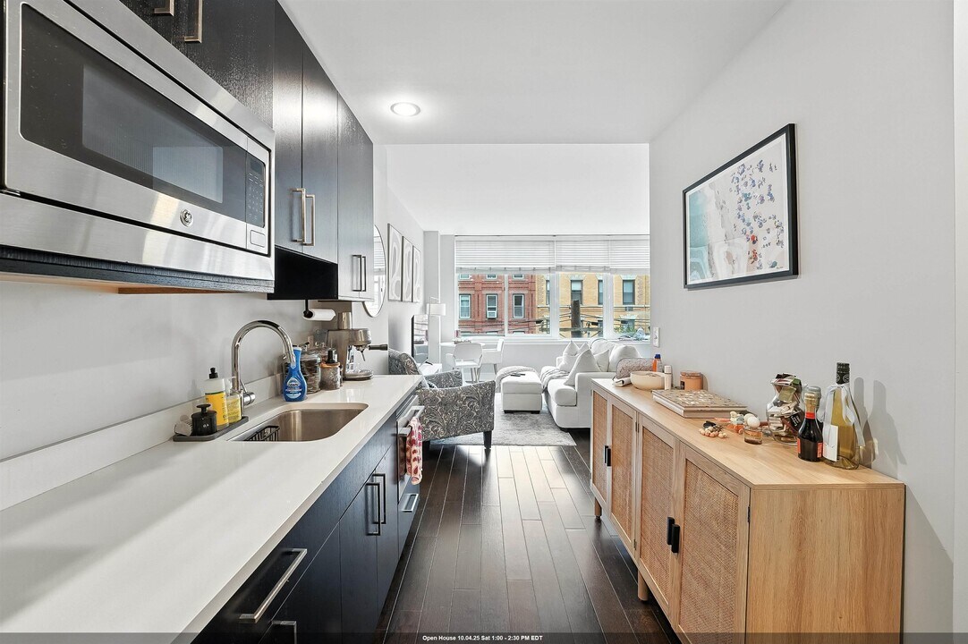 1100 Maxwell Ln in Hoboken, NJ - Foto de edificio