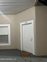 6063 Maggies Cir in Jacksonville, FL - Building Photo