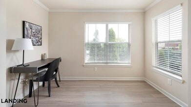 210 Hillwood Blvd, Unit 305 in Murfreesboro, TN - Foto de edificio - Building Photo