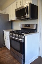 7703 Elderberry Dr in Austin, TX - Building Photo - Building Photo