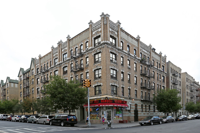 57 Vermilyea Avenue in New York, NY - Foto de edificio - Building Photo