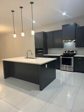 6001 Vero Dr in Laredo, TX - Building Photo - Building Photo