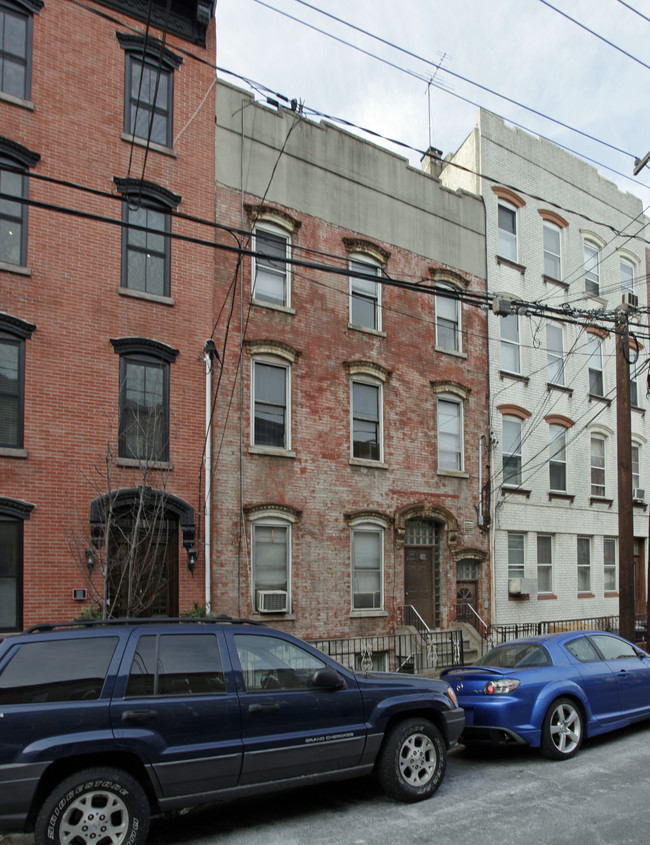 512 Park Ave in Hoboken, NJ - Foto de edificio - Building Photo