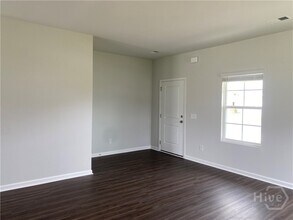107 Stillhouse Dr in Springfield, GA - Foto de edificio - Building Photo