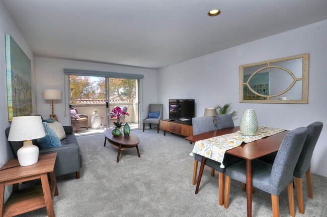 433 Por La Mar Cir in Santa Barbara, CA - Building Photo - Building Photo