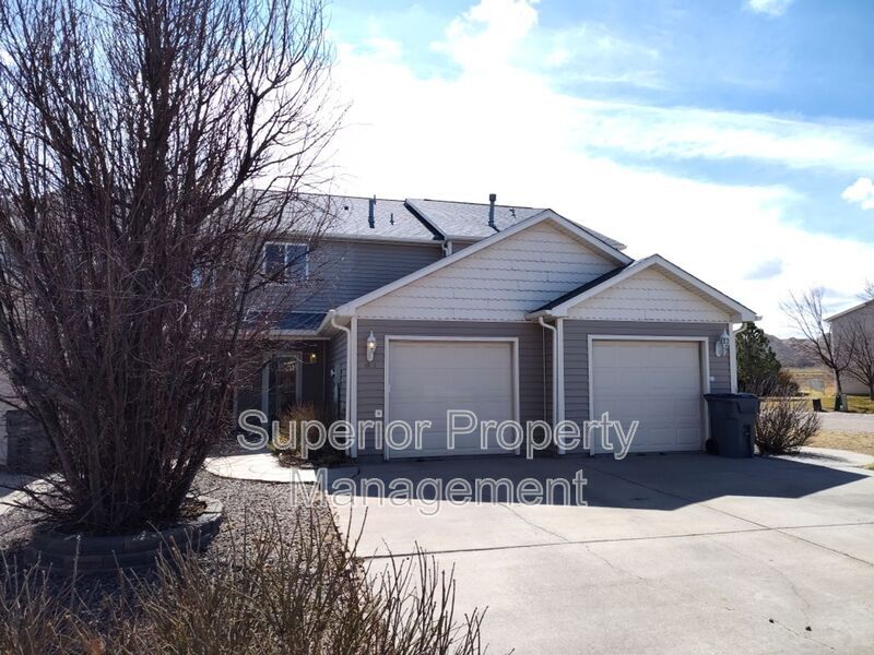 1801 Meadowland Dr in Cheyenne, WY - Building Photo