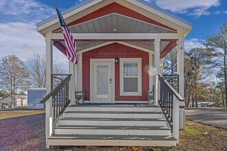 250 Byrd Dr in Owens Cross Roads, AL - Building Photo - Building Photo