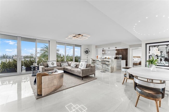 property at 1180 N Federal Hwy