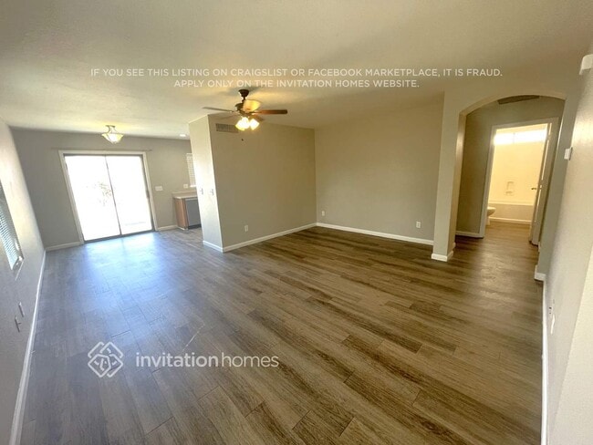 10910 E Wier Ave in Mesa, AZ - Foto de edificio - Building Photo