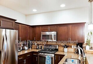 2115 201st Pl SE in Bothell, WA - Building Photo - Building Photo