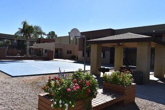 Santa Cruz in Tucson, AZ - Building Photo - Building Photo