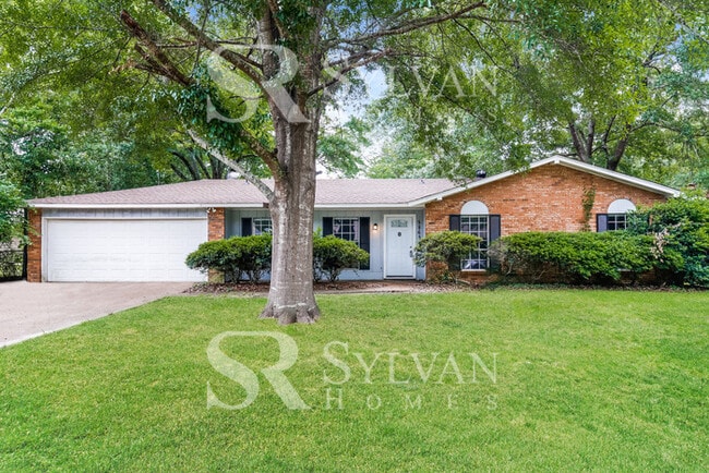 property at 5865 E Sedgwick Ct