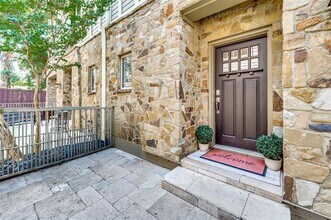 5916 Hudson St in Dallas, TX - Building Photo - Building Photo