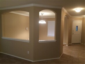 1013 Warbler Cove in Hutto, TX - Building Photo - Building Photo