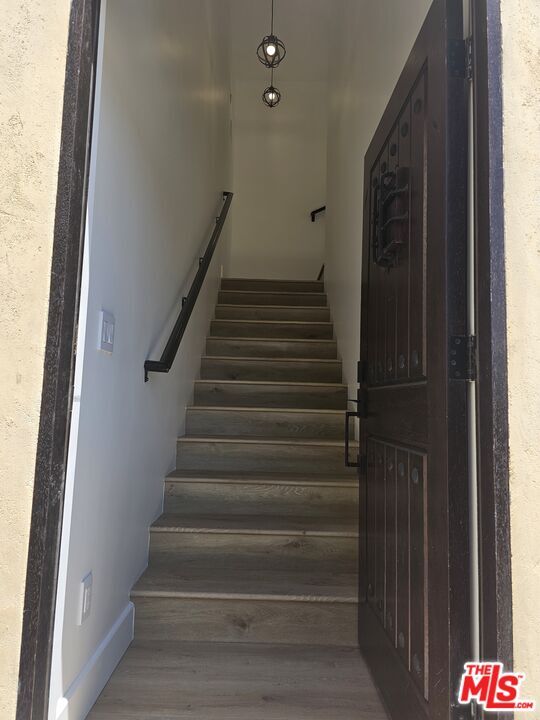1 S 9th Ave in Los Angeles, CA - Building Photo - Building Photo