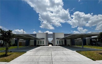 3104 W Kenwood St in Edinburg, TX - Building Photo