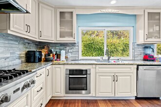 16336 Elmont Ave in Cerritos, CA - Building Photo - Building Photo