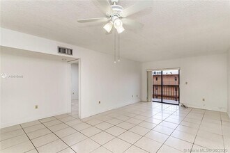 1800 W 54th St in Hialeah, FL - Building Photo - Building Photo