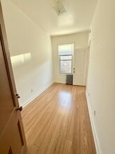 1267 DeKalb Ave, Unit 2 in Brooklyn, NY - Building Photo - Building Photo