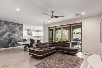 11824 Mino Rio Ave in Las Vegas, NV - Building Photo - Building Photo