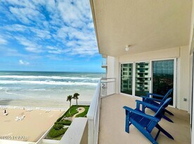 2967 S Atlantic Ave, Unit 702 in Daytona Beach Shores, FL - Building Photo