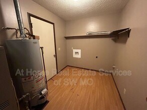 621 Meadowview Dr in Nixa, MO - Building Photo - Building Photo