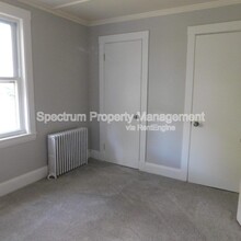 4 Front Pl in Waterville, ME - Building Photo - Building Photo