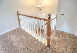 8635 N Hull Ave in Kansas City, MO - Building Photo - Building Photo