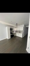 7240 S Cornell Ave in Chicago, IL - Building Photo - Building Photo