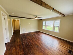 122 S Lane St in Mebane, NC - Building Photo - Building Photo