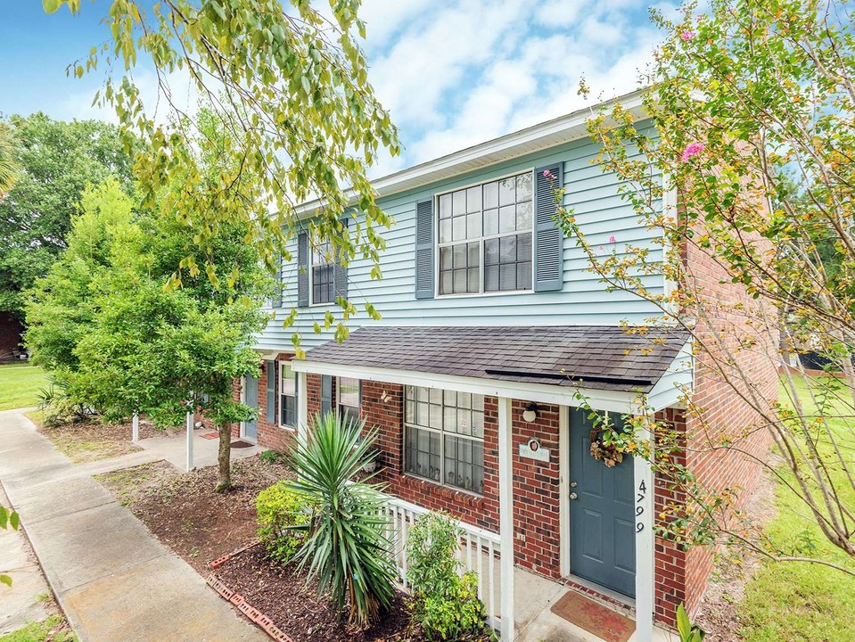 Wedgewood Townhomes in North Charleston, SC - Building Photo