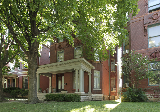 1393 S 3rd St in Louisville, KY - Building Photo - Building Photo