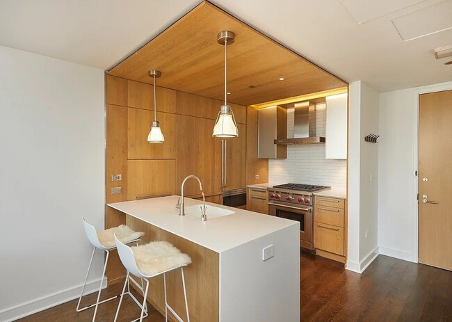 211 E 13th St, Unit 6E in New York, NY - Foto de edificio - Building Photo