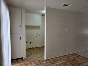 1526 Locke Rd in Modesto, CA - Building Photo - Building Photo