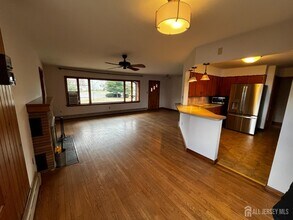 123 McCutcheon Ave in Sayreville, NJ - Building Photo - Building Photo
