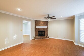 218 Lakeside Park Dr in Hendersonville, TN - Building Photo - Building Photo
