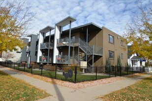 701-735 28th St Apartamentos