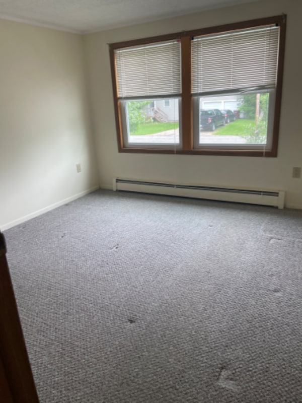 8600 Hunt Ave in Eden, NY - Building Photo - Building Photo