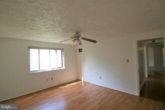 19517 Gunners Branch Rd in Germantown, MD - Building Photo - Building Photo