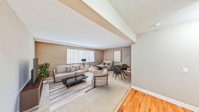 1600 Elmwood in Rochester, NY - Building Photo - Building Photo