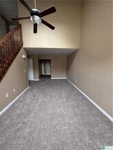 2732 Victoria Ln in Easton, PA - Building Photo - Building Photo