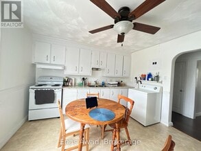 72 Jolliet Ave in Ottawa, ON - Building Photo - Building Photo